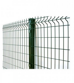 Panneau de cloture en PVC vert 3 Folds 3,95mm*5mm*50mm*200mm dim:2,50m*1,53m (poids 10,4 kgs) avec 1 support poteau 50*50*1,9m (poids de 2,4 kgs) avec 3 jeu de fixations et accessoires de poses
