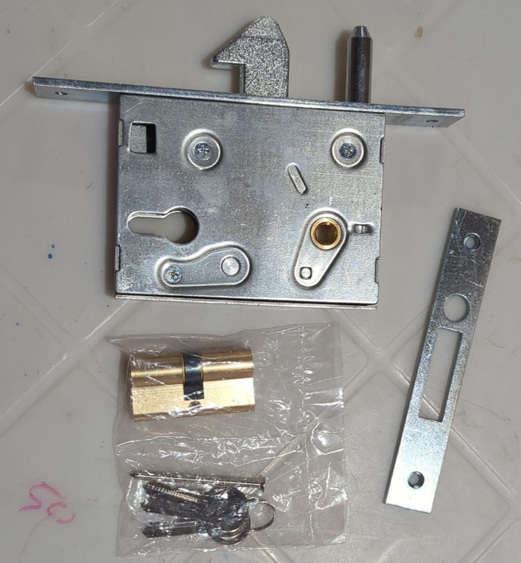 SERRURE A MORTAISER ENCASTRABLE SET COMPLET REF: 447M