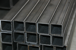 [TCN30*30*1.2mm5.80m - MCM] Tube carre noir diam: 30*30*1.2mm en barre de 5.80m